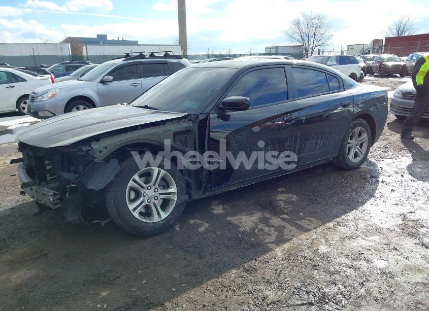 Photo 2 of 2019 Dodge Charger SXT RWD (VIN 2C3CDXBG8KH724946)