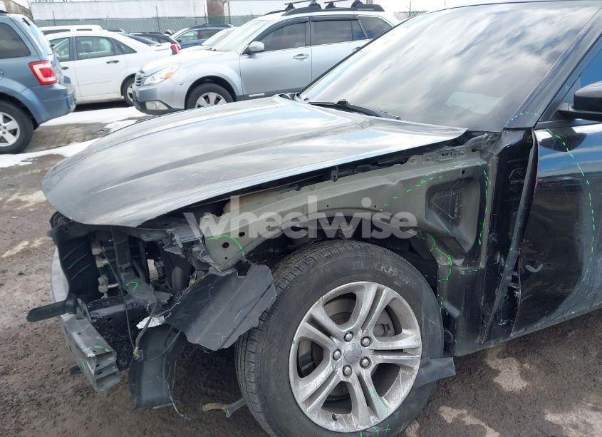 Photo 6 of 2019 Dodge Charger SXT RWD (VIN 2C3CDXBG8KH724946)