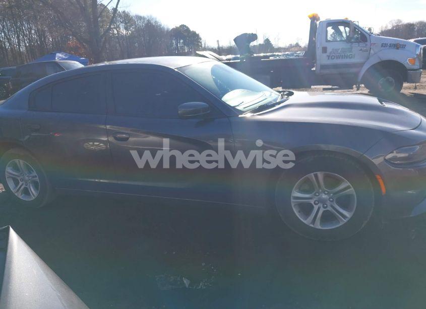 Photo 12 of 2019 Dodge Charger SXT RWD (VIN 2C3CDXBG8KH752973)