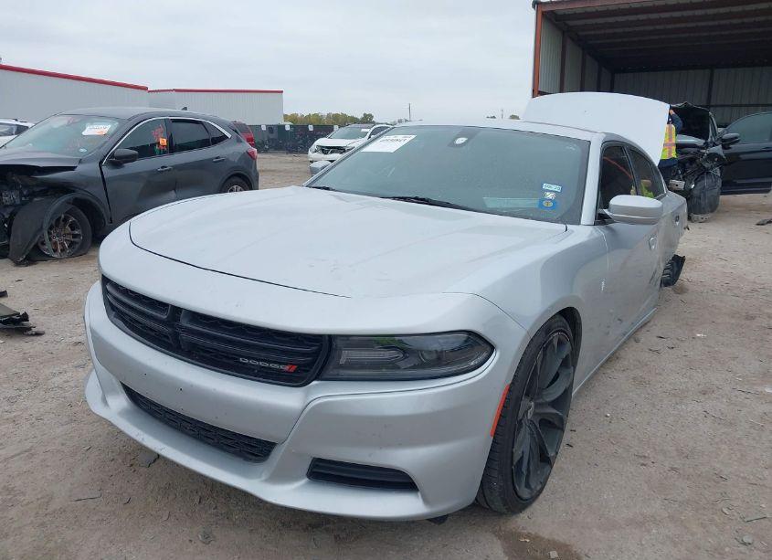 Photo 2 of 2020 Dodge Charger SXT RWD (VIN 2C3CDXBG8LH108133)