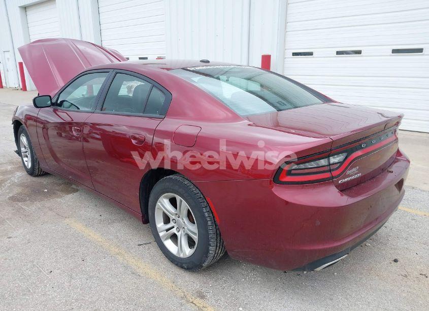 Photo 3 of 2020 Dodge Charger SXT RWD (VIN 2C3CDXBG8LH140631)