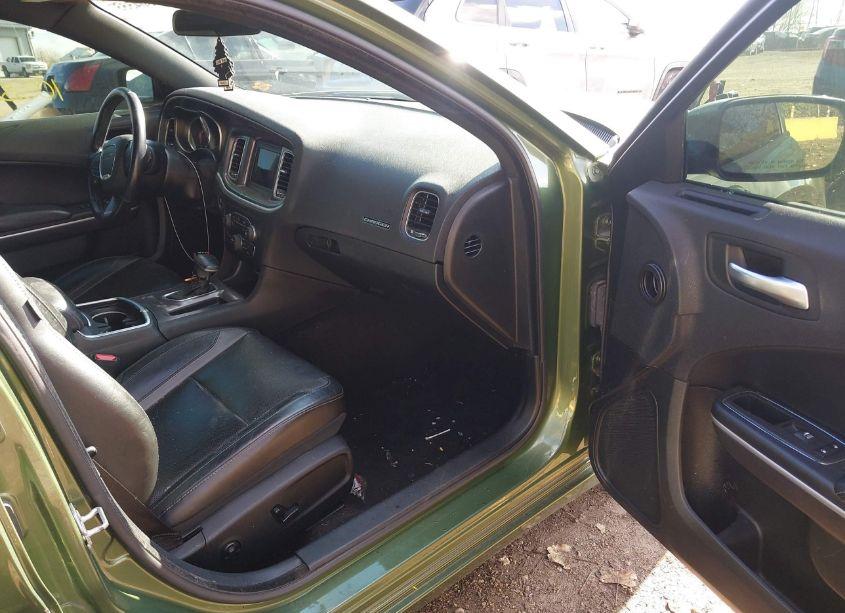 Photo 5 of 2020 Dodge Charger SXT RWD (VIN 2C3CDXBG8LH140693)