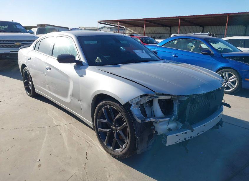 2020 Dodge Charger SXT RWD (VIN 2C3CDXBG8LH158076) main photo