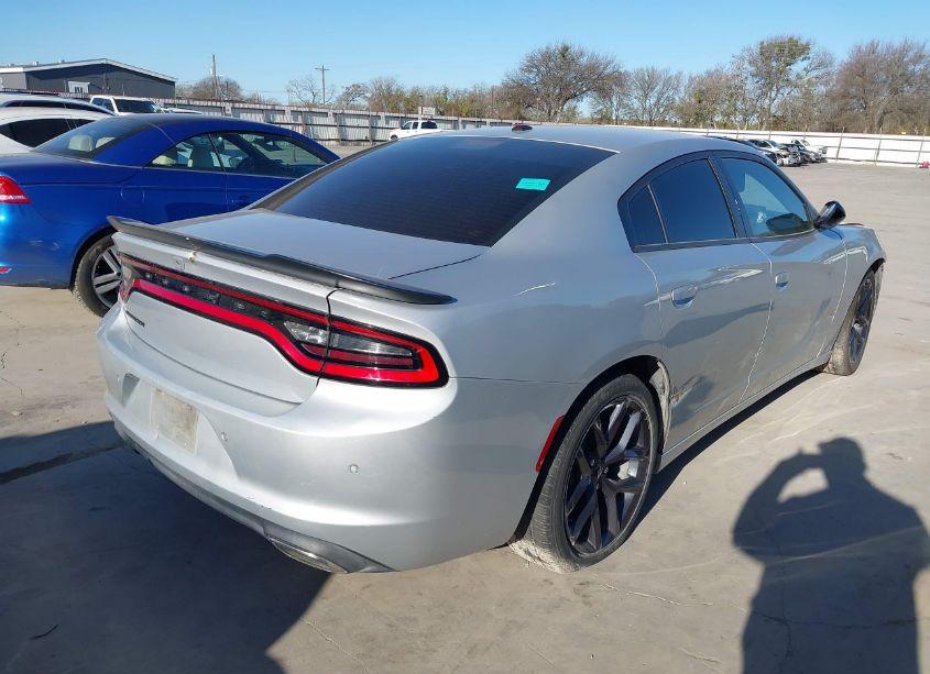 Photo 4 of 2020 Dodge Charger SXT RWD (VIN 2C3CDXBG8LH158076)