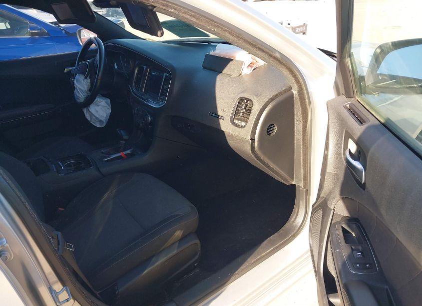 Photo 5 of 2020 Dodge Charger SXT RWD (VIN 2C3CDXBG8LH158076)