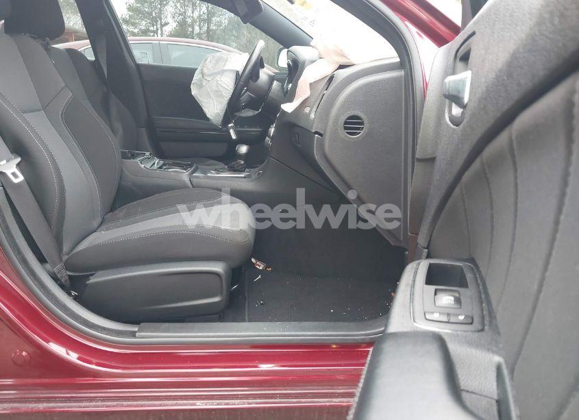 Photo 5 of 2020 Dodge Charger SXT RWD (VIN 2C3CDXBG8LH237859)