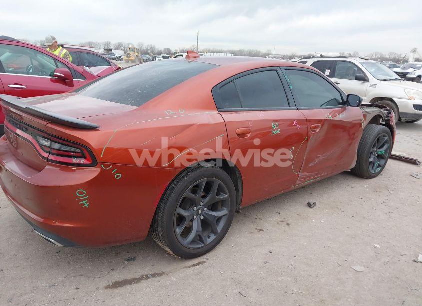Photo 4 of 2020 Dodge Charger SXT RWD (VIN 2C3CDXBG8LH252460)