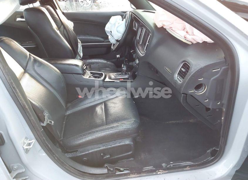 Photo 5 of 2021 Dodge Charger SXT RWD (VIN 2C3CDXBG8MH628317)