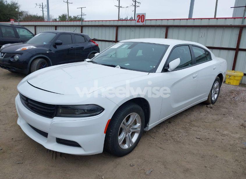 Photo 2 of 2022 Dodge Charger SXT RWD (VIN 2C3CDXBG8NH142964)
