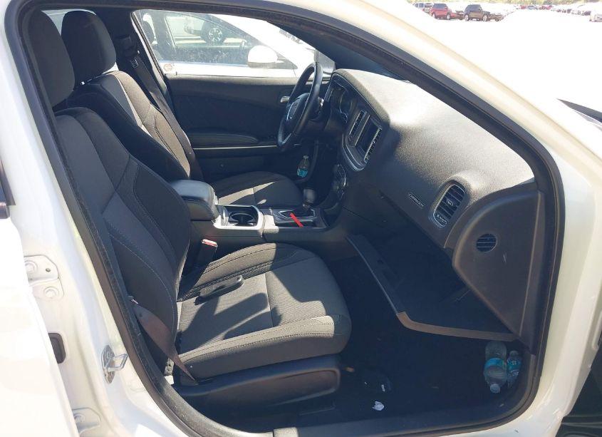 Photo 5 of 2022 Dodge Charger SXT RWD (VIN 2C3CDXBG8NH207859)