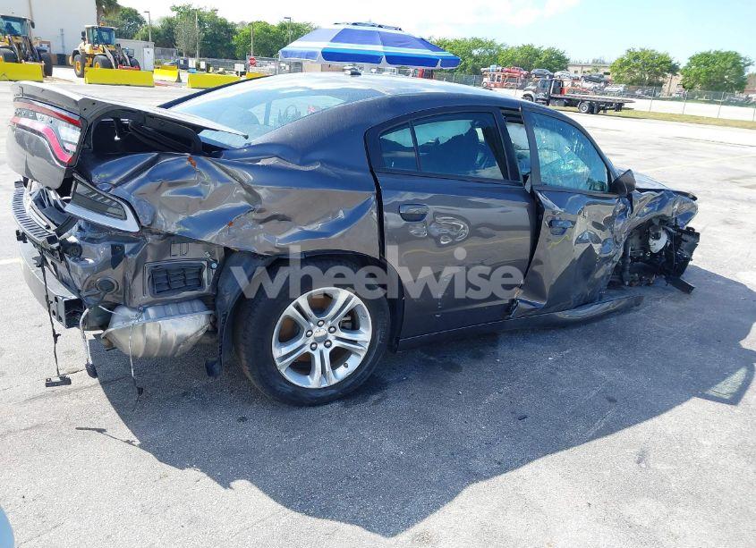Photo 4 of 2022 Dodge Charger SXT RWD (VIN 2C3CDXBG8NH216206)
