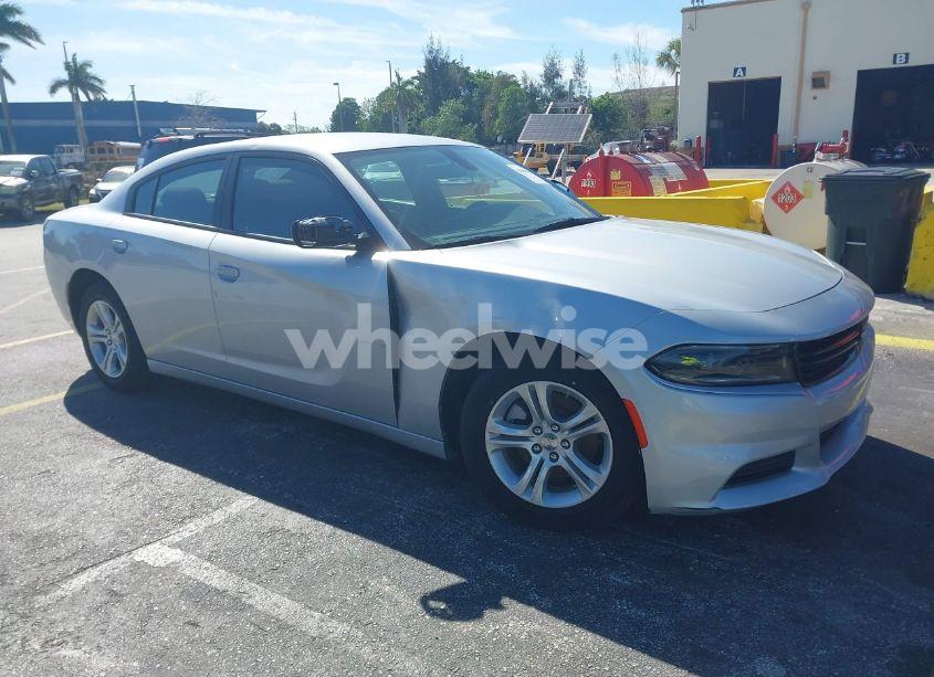 2022 Dodge Charger SXT RWD (VIN 2C3CDXBG8NH255734) main photo