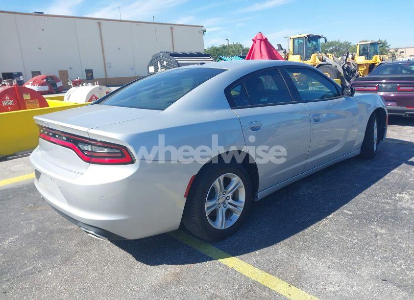 Photo 4 of 2022 Dodge Charger SXT RWD (VIN 2C3CDXBG8NH255734)