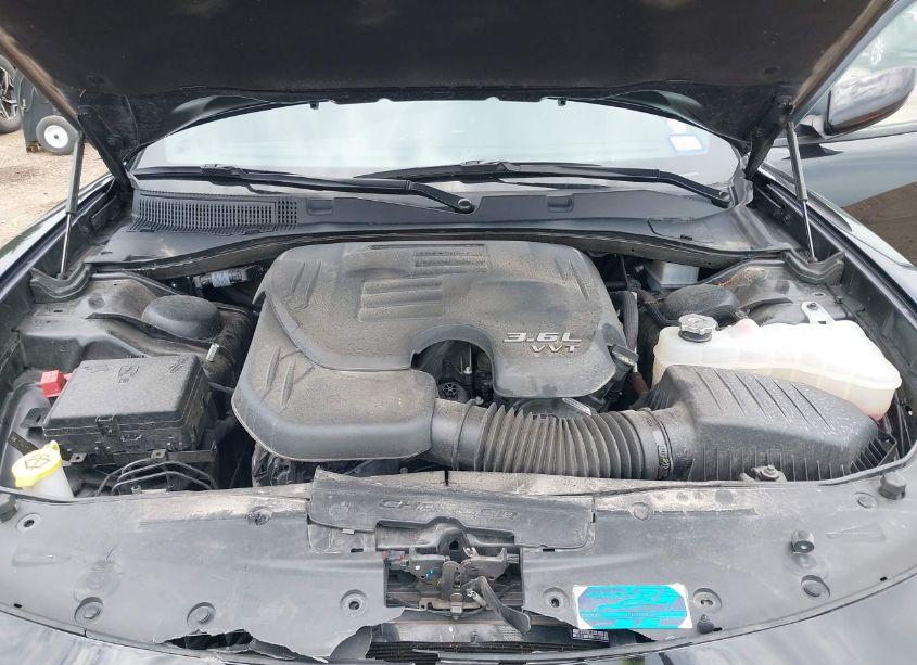 Photo 10 of 2023 Dodge Charger SXT (VIN 2C3CDXBG8PH559603)