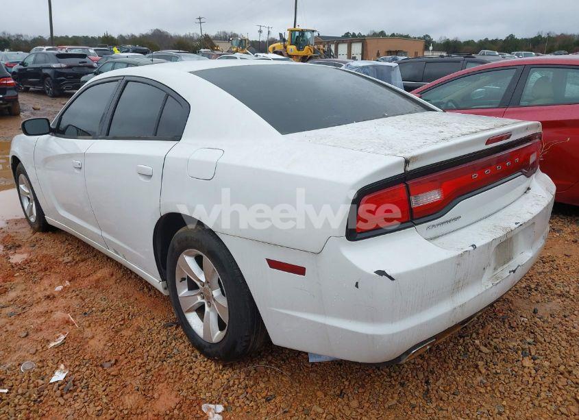 Photo 3 of 2012 Dodge Charger SE (VIN 2C3CDXBG9CH102907)