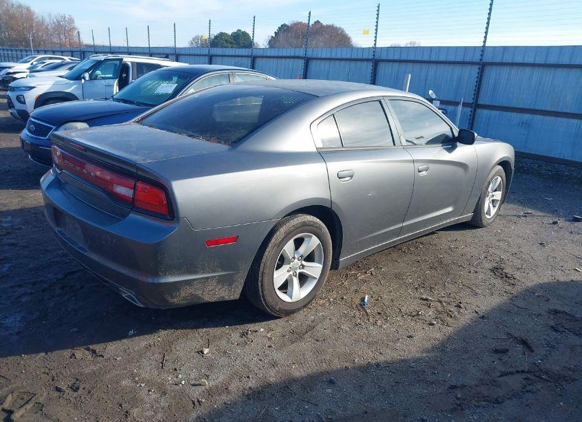 Photo 4 of 2012 Dodge Charger SE (VIN 2C3CDXBG9CH125619)