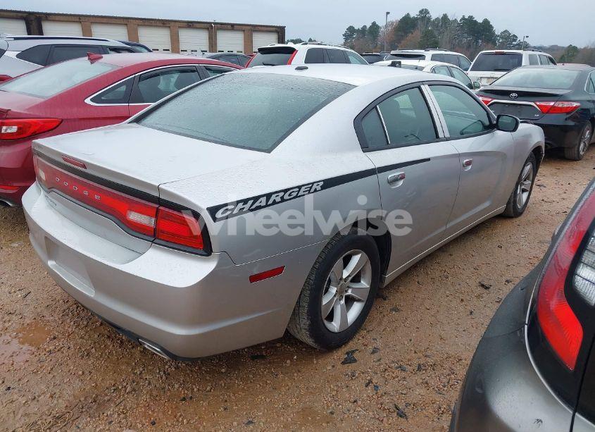 Photo 4 of 2012 Dodge Charger SE (VIN 2C3CDXBG9CH162895)