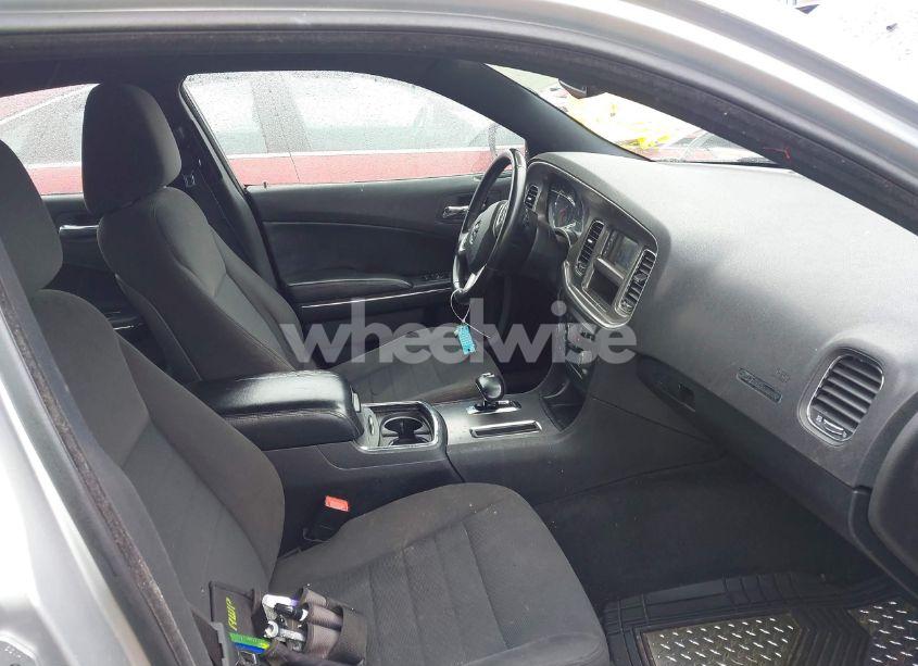 Photo 5 of 2012 Dodge Charger SE (VIN 2C3CDXBG9CH162895)