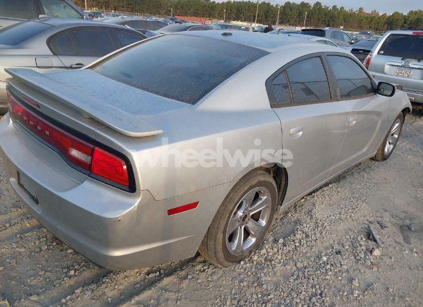 Photo 4 of 2012 Dodge Charger SE (VIN 2C3CDXBG9CH207110)