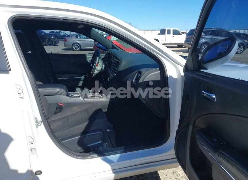 Photo 5 of 2012 Dodge Charger SE (VIN 2C3CDXBG9CH210900)