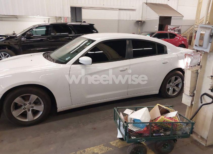 Photo 15 of 2013 Dodge Charger SE (VIN 2C3CDXBG9DH520241)
