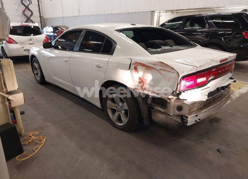 Photo 3 of 2013 Dodge Charger SE (VIN 2C3CDXBG9DH520241)