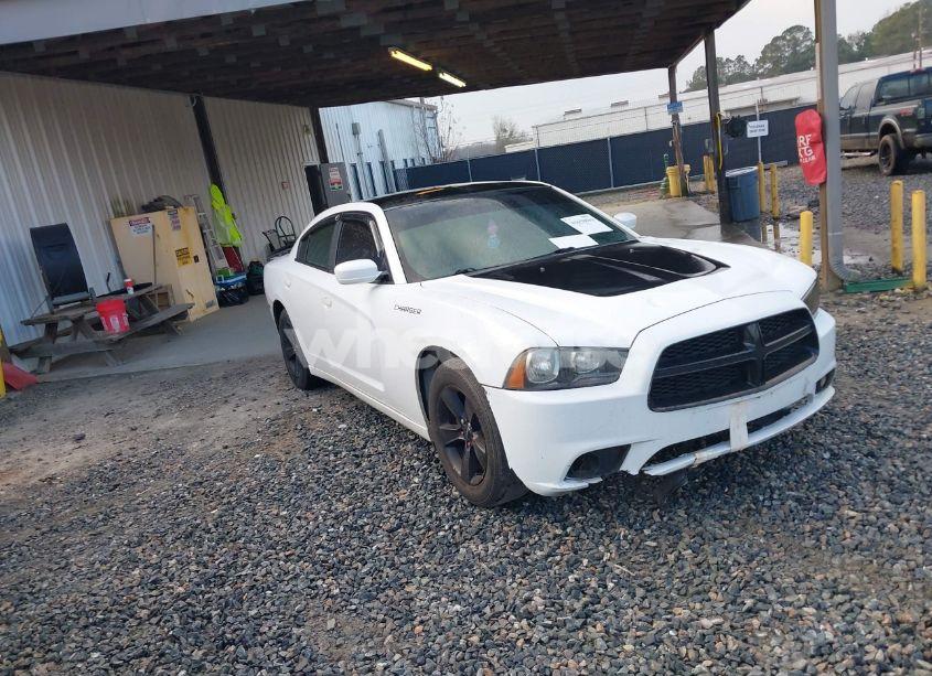 2013 Dodge Charger SE (VIN 2C3CDXBG9DH536939) main photo