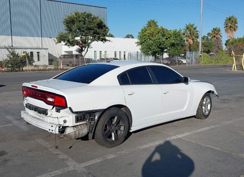 Photo 4 of 2013 Dodge Charger SE (VIN 2C3CDXBG9DH584036)