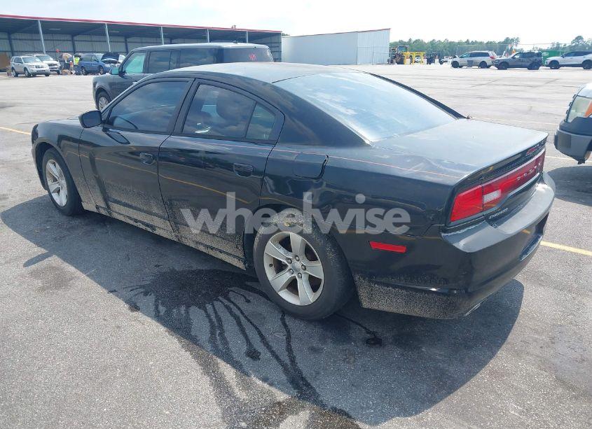 Photo 3 of 2013 Dodge Charger SE (VIN 2C3CDXBG9DH624051)