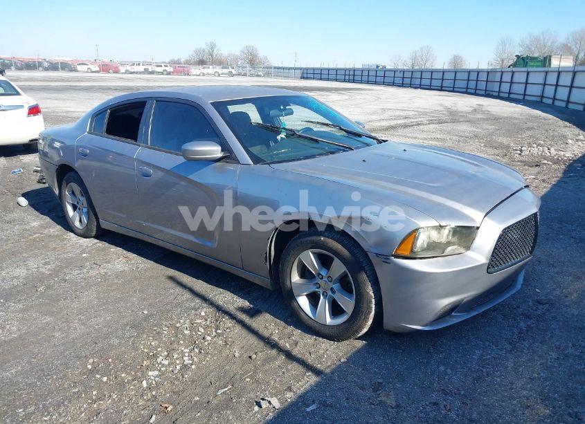 2014 Dodge Charger SE (VIN 2C3CDXBG9EH107902) main photo