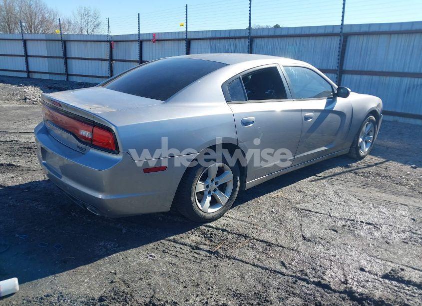 Photo 4 of 2014 Dodge Charger SE (VIN 2C3CDXBG9EH107902)