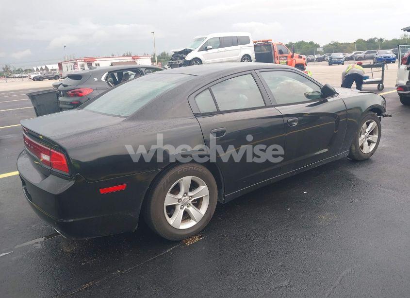 Photo 4 of 2014 Dodge Charger SE (VIN 2C3CDXBG9EH113067)