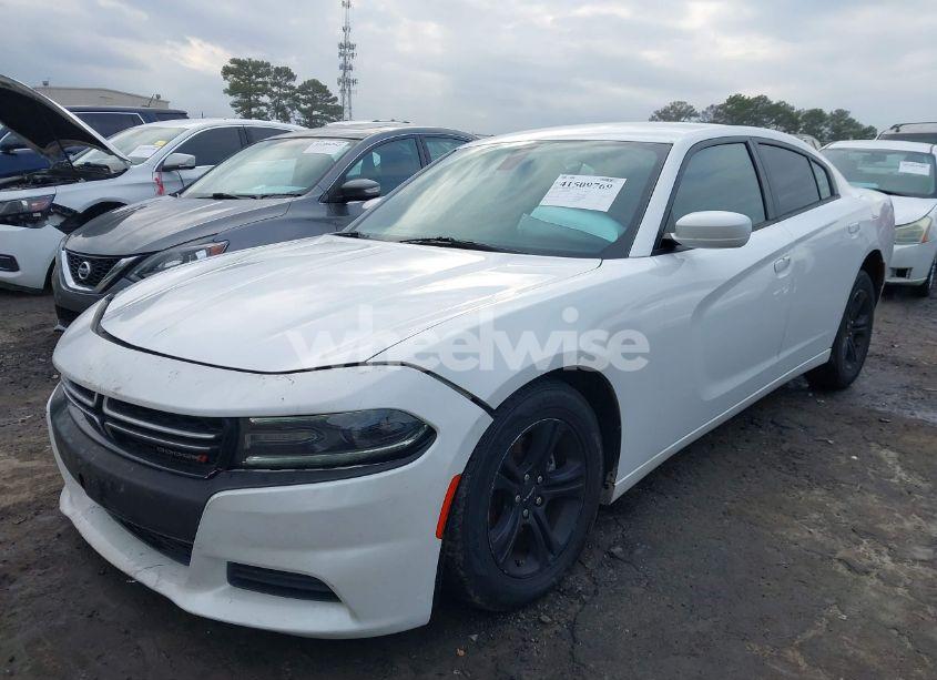 Photo 2 of 2015 Dodge Charger SE (VIN 2C3CDXBG9FH747948)