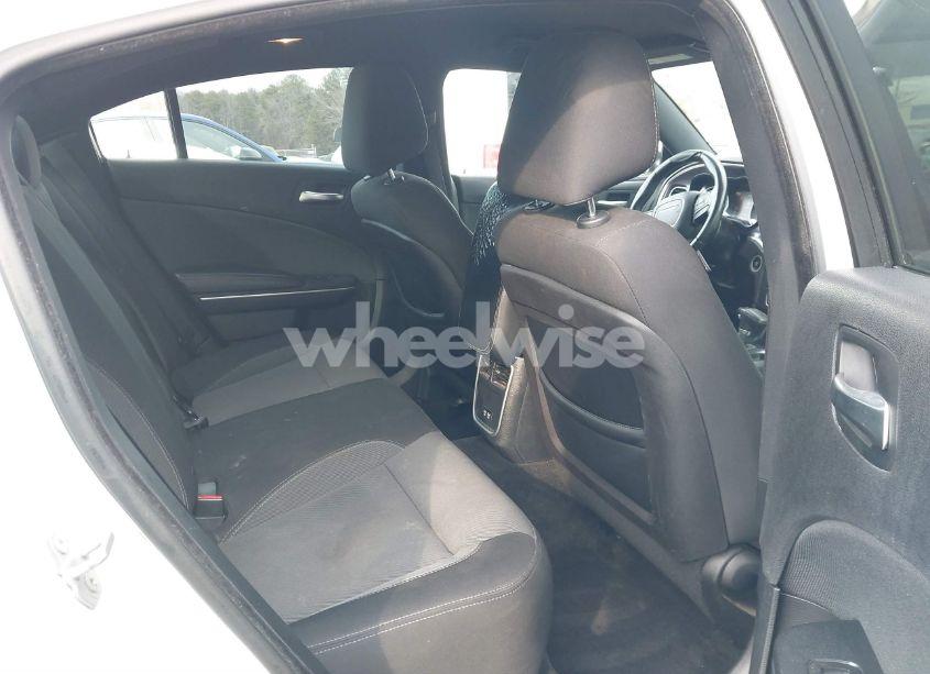 Photo 8 of 2015 Dodge Charger SE (VIN 2C3CDXBG9FH747948)