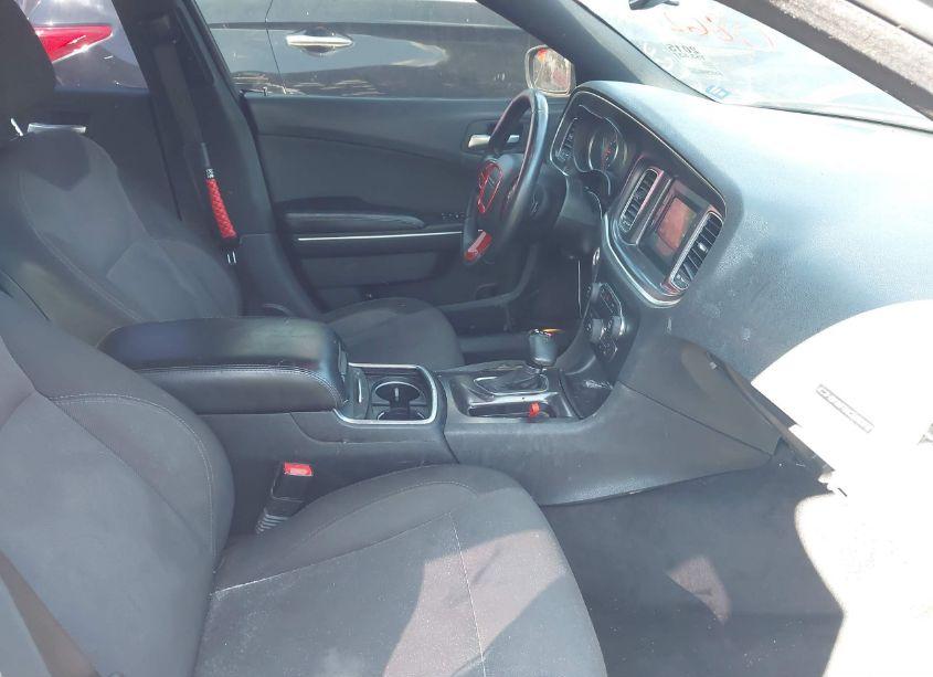 Photo 5 of 2015 Dodge Charger SE (VIN 2C3CDXBG9FH889927)