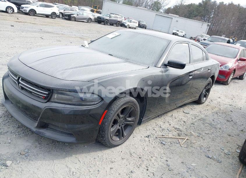 Photo 2 of 2017 Dodge Charger SE RWD (VIN 2C3CDXBG9HH520634)