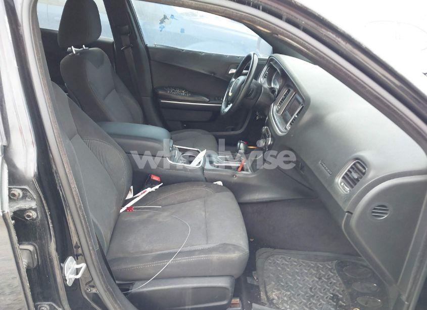 Photo 5 of 2017 Dodge Charger SE RWD (VIN 2C3CDXBG9HH520634)