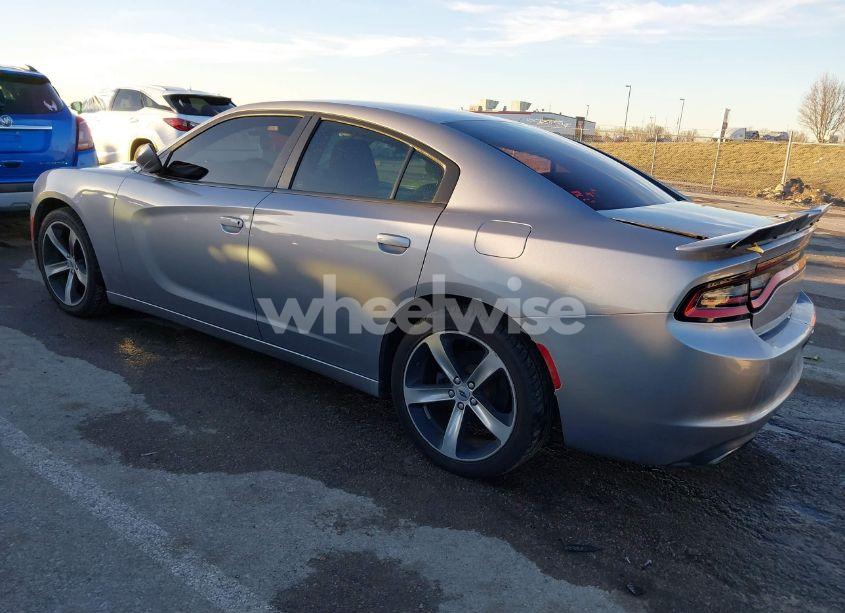 Photo 3 of 2017 Dodge Charger SE RWD (VIN 2C3CDXBG9HH627439)
