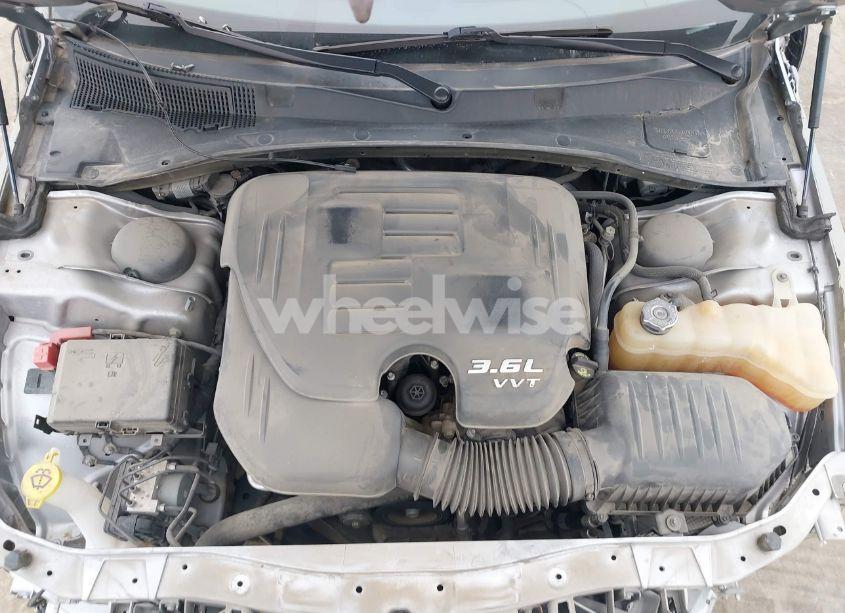 Photo 10 of 2017 Dodge Charger SE RWD (VIN 2C3CDXBG9HH629787)