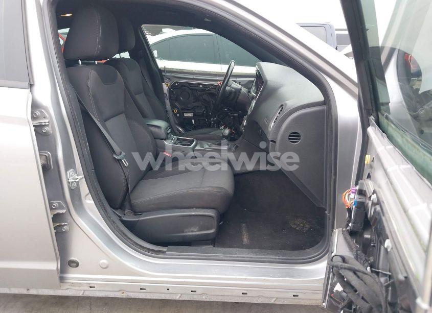 Photo 5 of 2017 Dodge Charger SE RWD (VIN 2C3CDXBG9HH629787)