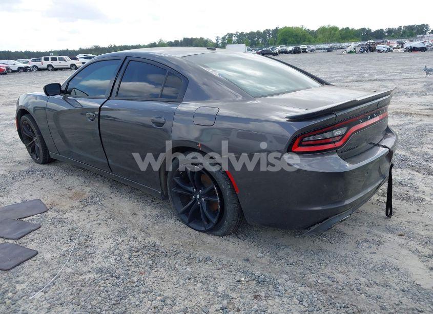 Photo 3 of 2018 Dodge Charger SXT RWD (VIN 2C3CDXBG9JH120319)