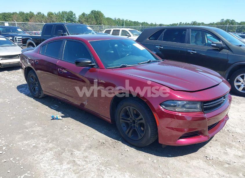 2018 Dodge Charger SXT RWD (VIN 2C3CDXBG9JH134589) main photo
