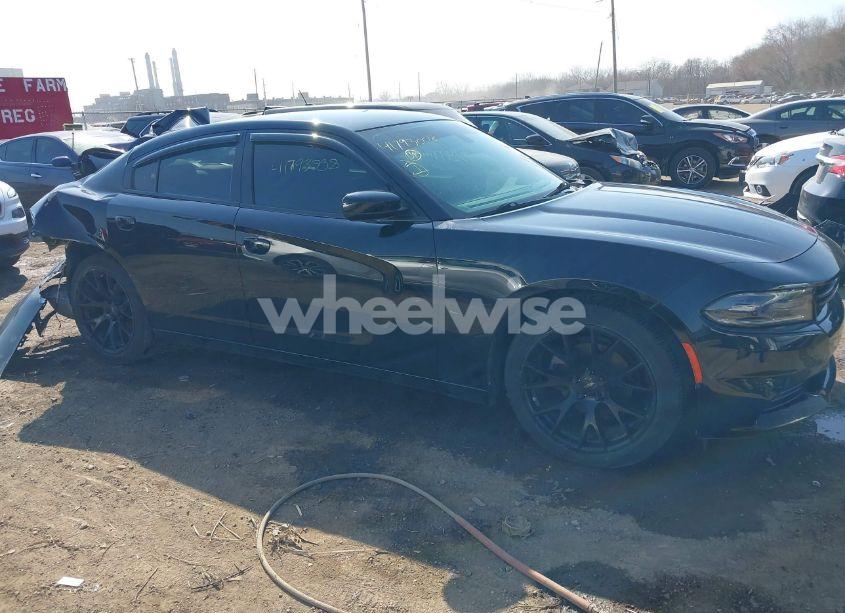 Photo 13 of 2019 Dodge Charger SXT RWD (VIN 2C3CDXBG9KH580890)