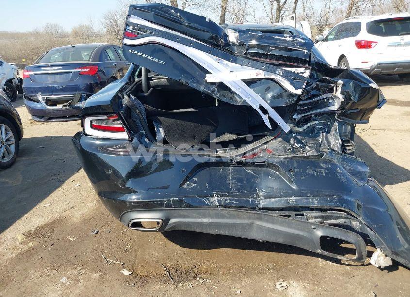 Photo 16 of 2019 Dodge Charger SXT RWD (VIN 2C3CDXBG9KH580890)