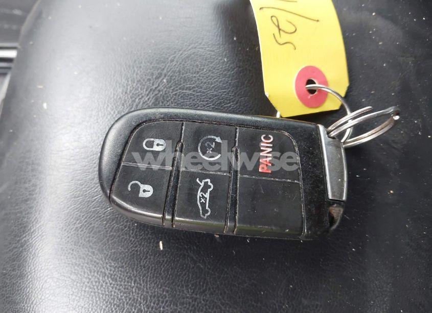 Photo 11 of 2019 Dodge Charger SXT RWD (VIN 2C3CDXBG9KH634897)