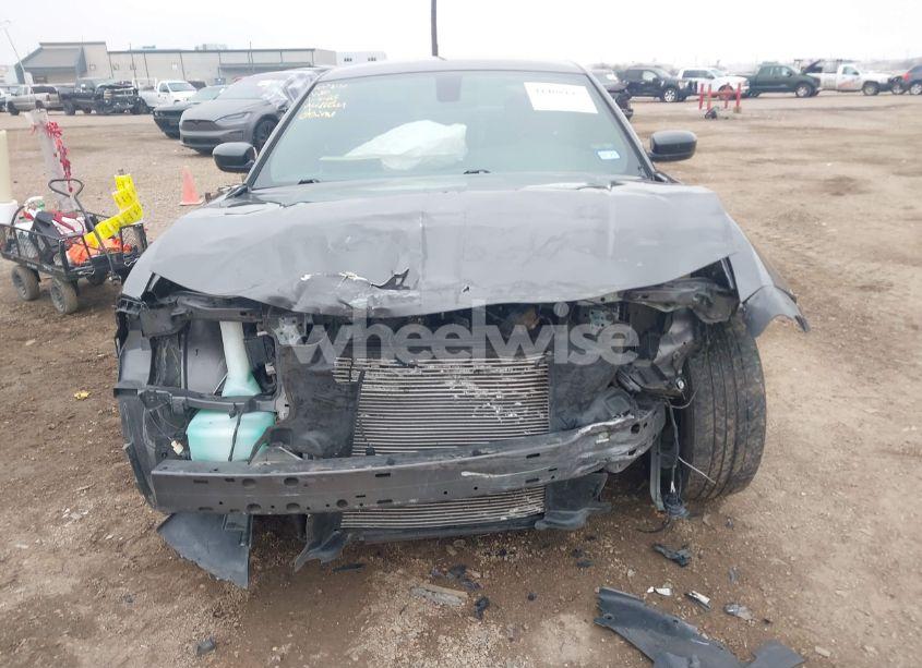 Photo 12 of 2019 Dodge Charger SXT RWD (VIN 2C3CDXBG9KH634897)