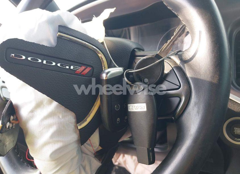 Photo 11 of 2019 Dodge Charger SXT RWD (VIN 2C3CDXBG9KH681699)