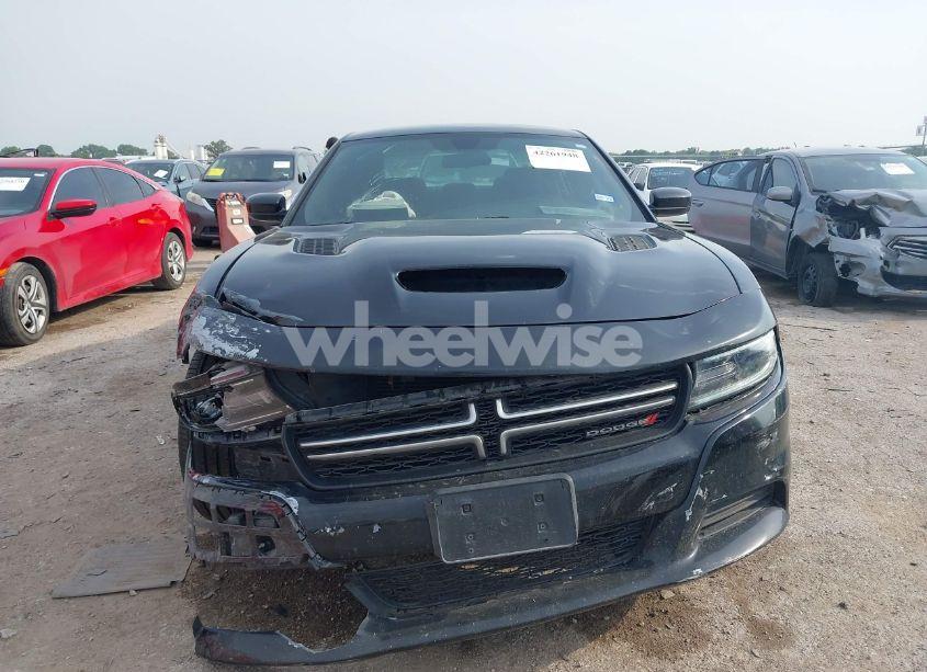 Photo 13 of 2019 Dodge Charger SXT RWD (VIN 2C3CDXBG9KH681699)