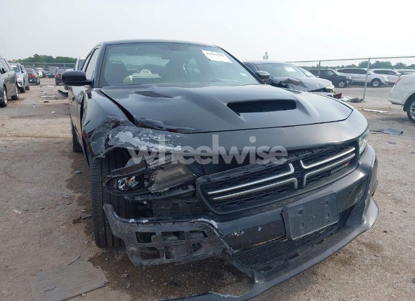 Photo 6 of 2019 Dodge Charger SXT RWD (VIN 2C3CDXBG9KH681699)