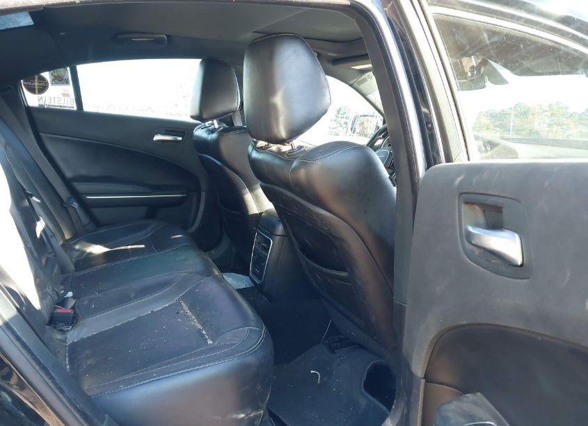 Photo 8 of 2019 Dodge Charger SXT RWD (VIN 2C3CDXBG9KH695229)